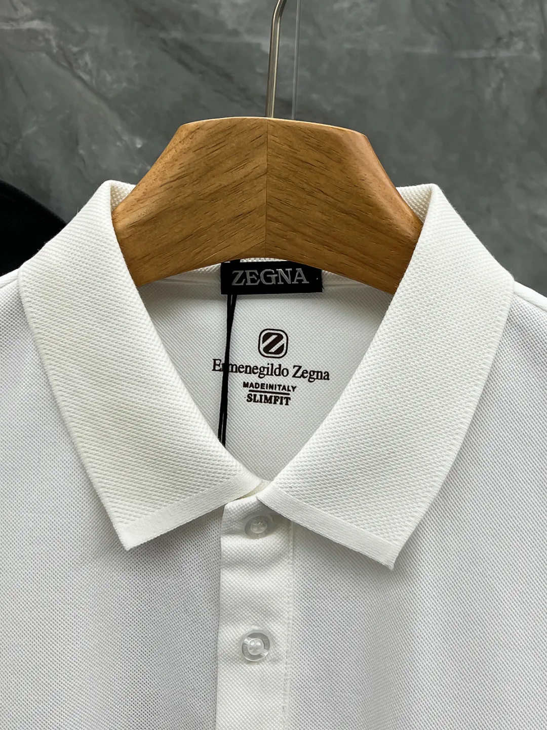 Z 2026ss New Arrival Classic logo Polo ！Classic ，Premium ！ ， ，Quality / ， ！ 100% ， ，Breathable ， ！ Classic LOGO ， ，LOGO ， ， Classic ！ ， ， LOW ， Versatile Polo ！ ：Black White Size：M-3xl